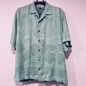 Tommy Bahama Silk Button Down Hawaiian Shirt Green Floral Print Men’s Size Large